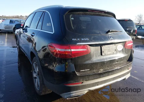 2019 Mercedes-Benz Glc 300 4Matic z USA, uszkodzony, nr VIN WDC0G4KB5K1001461